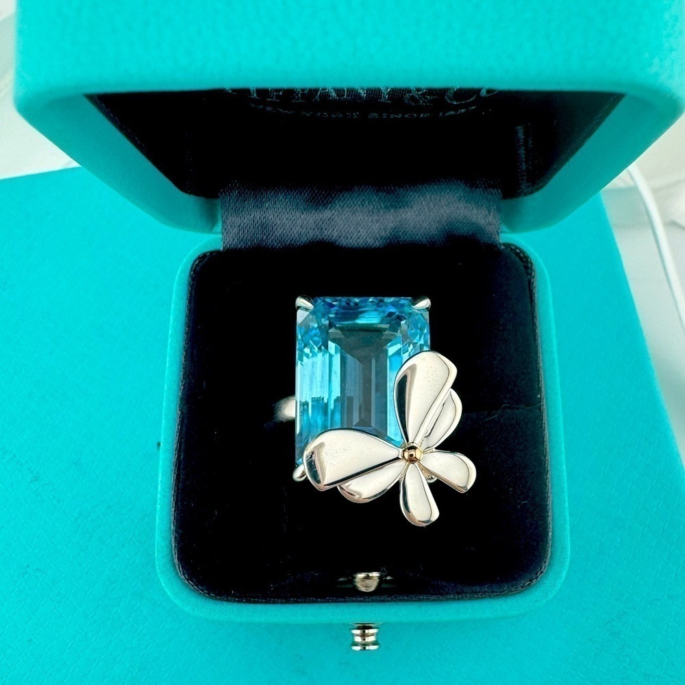 Return to Tiffany & Co. Blue Topaz Love Bug Sparkler Ring Size 8 🦋 - Picture 1 of 4